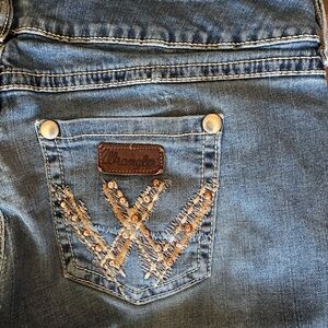 Wrangler Retro Sadie Bootcut Cowgirl Jeans Size 15x34 ✨